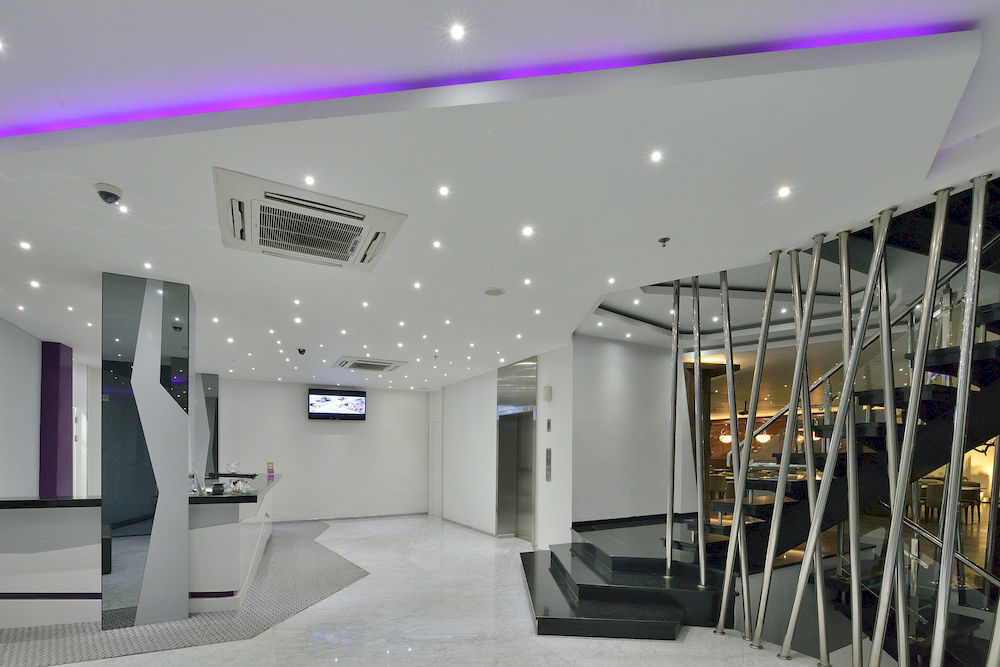 Oak Tree Urban Hotel Yakarta Exterior foto